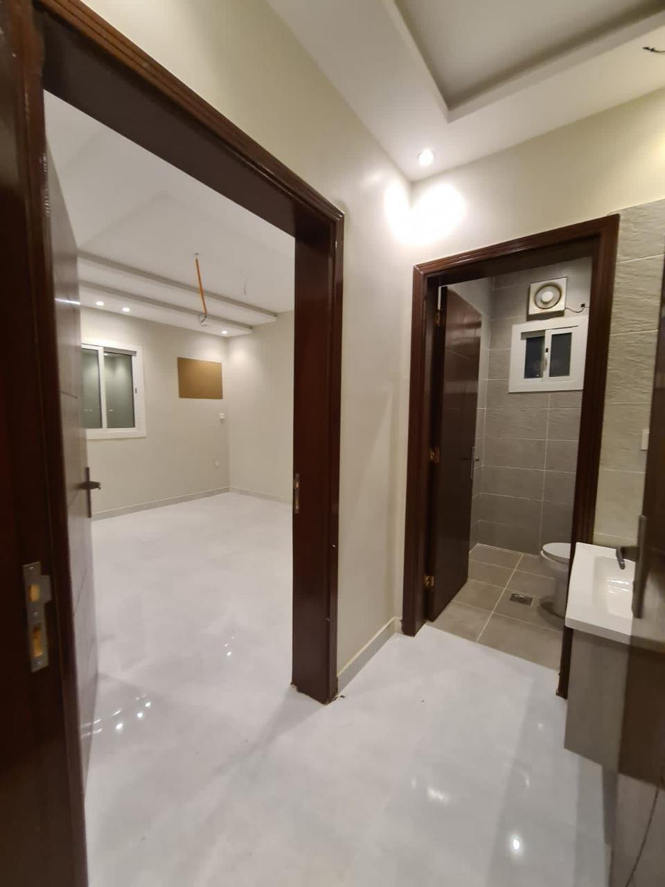 apartment  مشروع الصقاء ( شارع أم القرى )