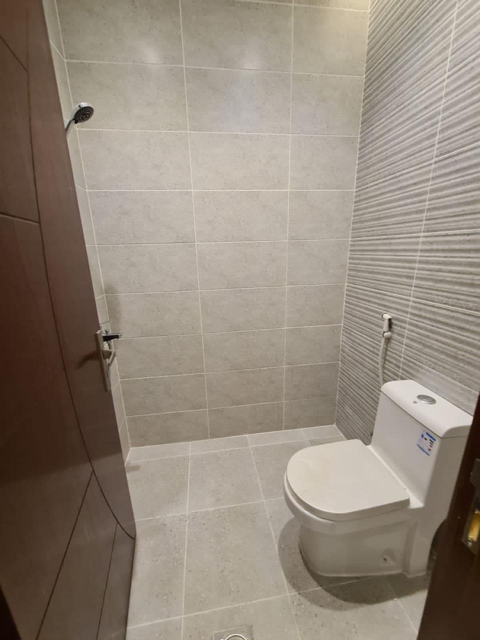 apartment  مشروع الصقاء ( شارع أم القرى )