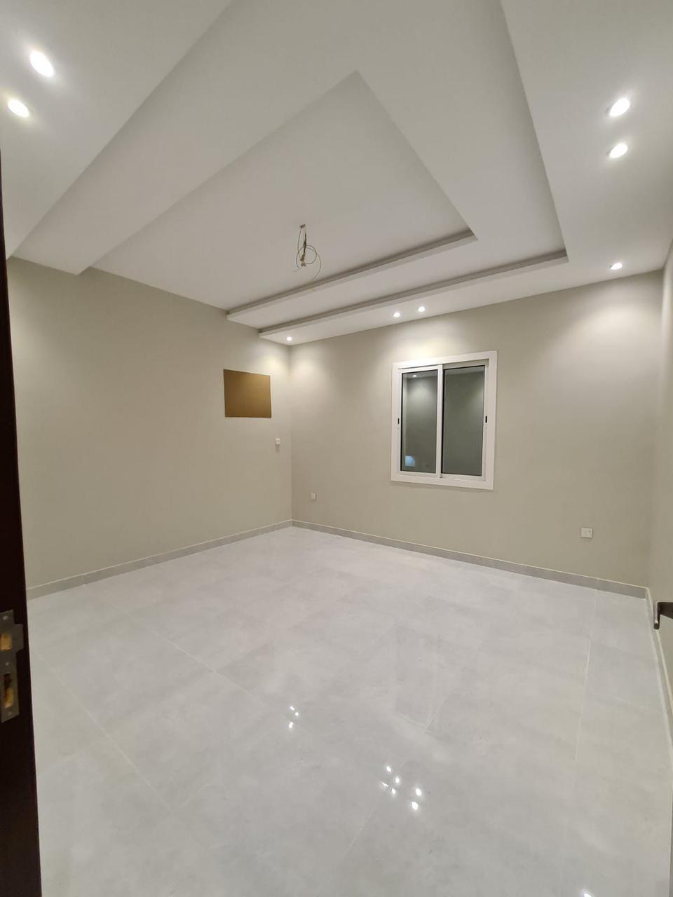 apartment  مشروع الصقاء ( شارع أم القرى )