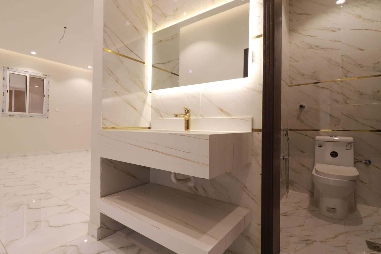 apartment  عقارات المنار 1 ( الرفاهية 101)
