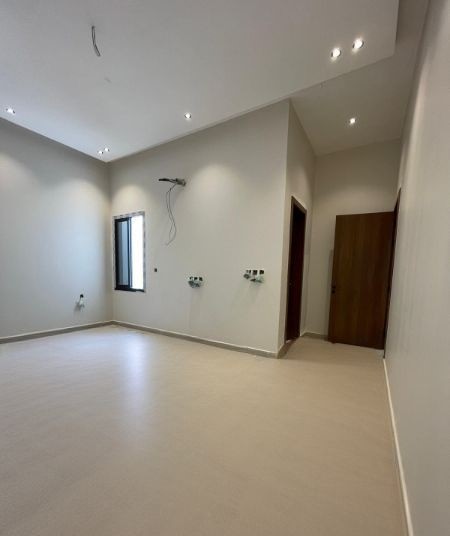 roof  الورود روف 5غرف A1